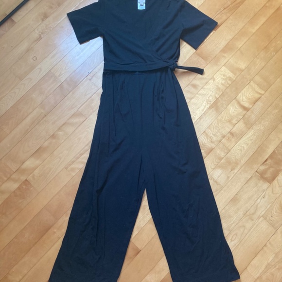 Boob Design Maternity Jumpsuit - Picture 4 of 6